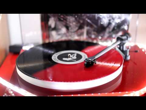 7 Year Bitch - The Scratch - Live at the Moe vinyl version