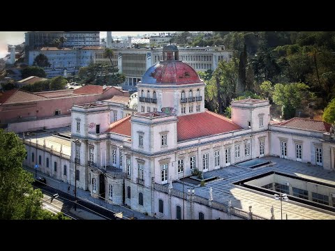 ABANDONED HOME OF A MILLIONAIRE Incredible Mansion Of A Politician