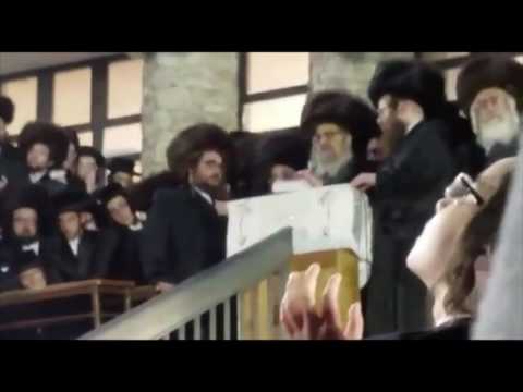 Satmar Rebbe's Speech To Chasidim On Motzei Shavuos - 2017/5777