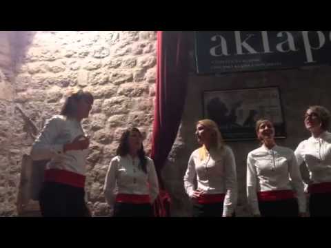 Klapa Kapric - Okruk selo