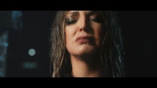 Este Lunes Lyrics English Translation