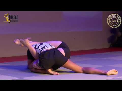 Rosa Walsh v Maira Rodriguez Grapplequeens 2
