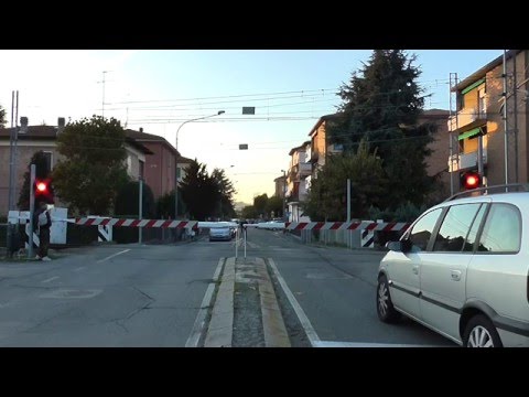 Passaggio a Livello Sassuolo/ Passage a niveau/ Level Crossing/ Bahnübergang/ Spoorwegovergang