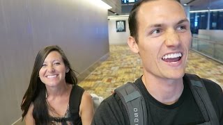 SINGAPORE TO HONG KONG | Amazing Airport Lounges! - YouTube