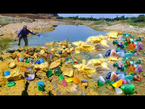 VANDA GOLD HUNTER# Really big gold nugget! I heard strange noises in the crevices of the stones