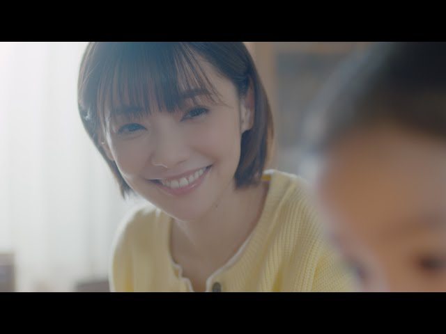 絢香、珠玉のミディアムナンバー「未来へ」ミュージックビデオ公開! 母親役に女優・倉科カナが出演、心温まる親子のストーリー 2 YouTubeサムネイル