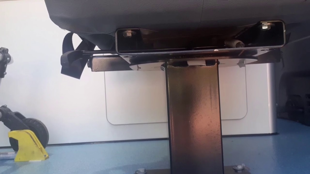 BANCO GIRATÓRIO PARA MOTORHOMES