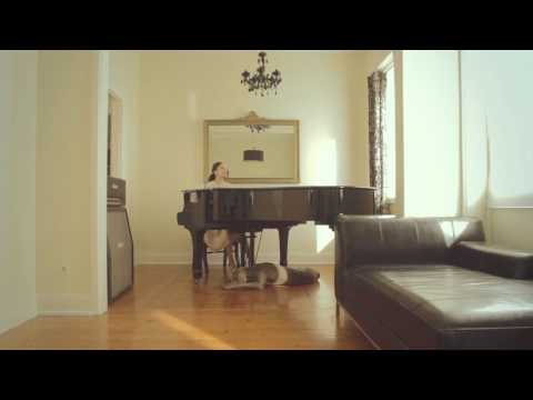 Mónica Ferraz - GOLDEN DAYS (Videoclip)