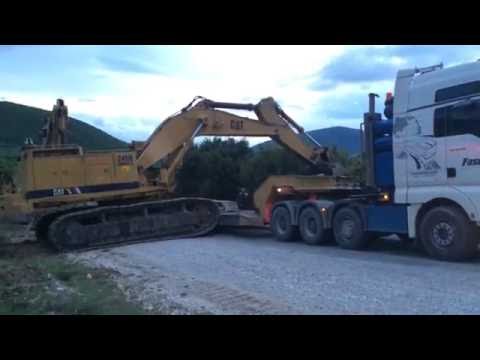 Loading And Transporting The Caterpillar 245B Excavator By Side - Fasoulas Heavy Transports