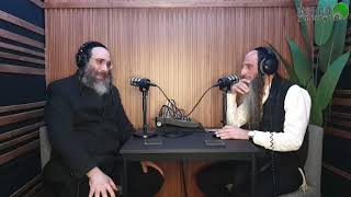 מדברים מרבי נחמן מברסלב   העצות של רבי נחמן – הרב מאור קריו ואיתמר טפליצקי (הרב מאור קריו) - התמונה מוצגת ישירות מתוך אתר האינטרנט יוטיוב. זכויות היוצרים בתמונה שייכות ליוצרה. קישור קרדיט למקור התוכן נמצא בתוך דף הסרטון