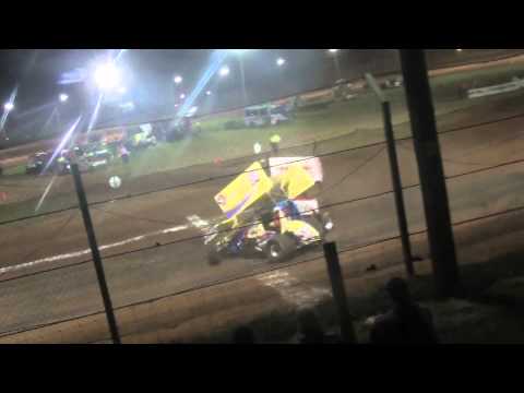 Peter Lack Avoids Steven Wright Maryborough 22 April 2011