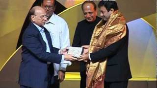 3 Idiots director Rajkumar Hirani felicitated at IFFI in Goa