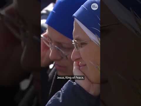 Pope warns God 'rejects' prayers of leaders 'who wage war'