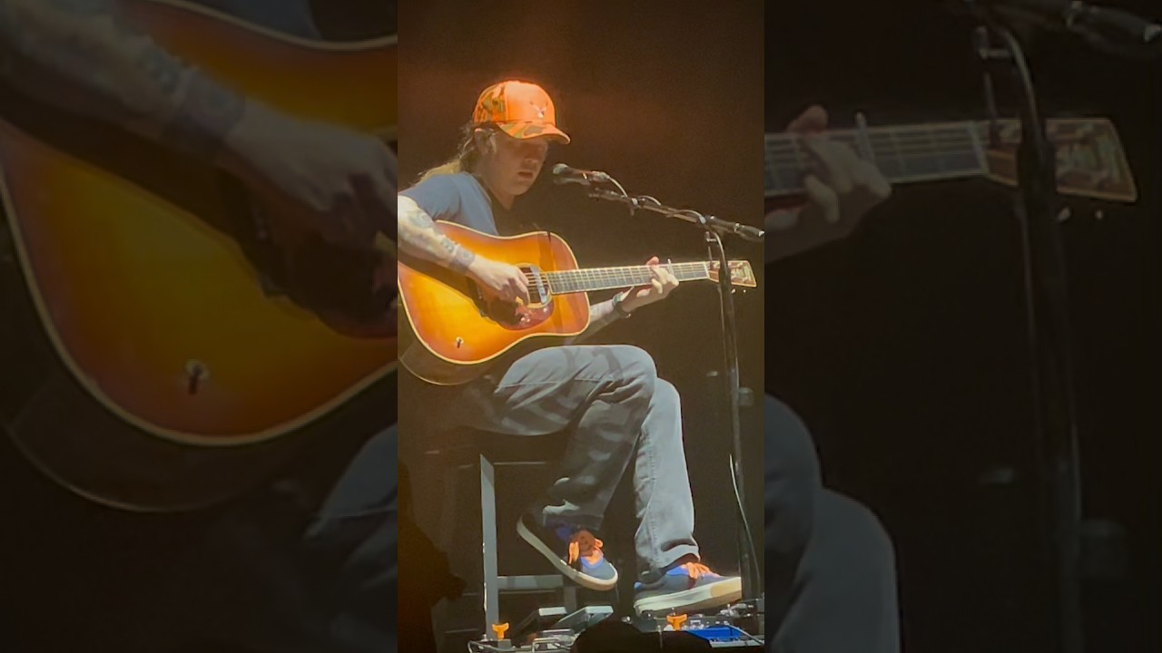 &ldquo;Don&rsquo;t Let The Lighters Fly&hellip;&rdquo; 😂😂 Billy Strings 8/7/26 Fishers Event Center #billystrings #fishing - YouTube