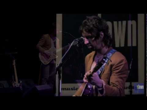 Joseph Arthur - "Out On A Limb" (eTown webisode 110)