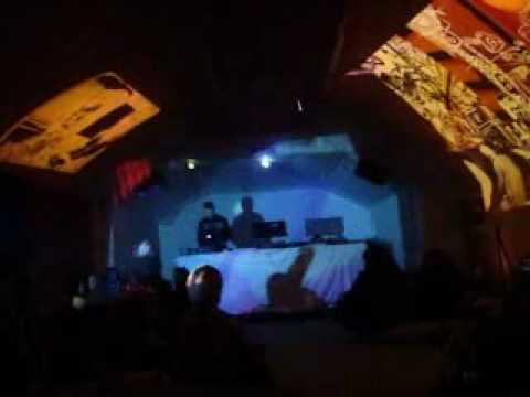 migren live @ plug and lay 02