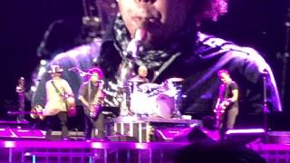DOES THIS BUS STOP AT 82ND STREET- BRUCE SPRINGSTEEN AND THE E-STREET BAND 8/30/16