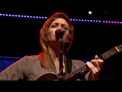 Angel Snow - Secret (eTown webisode #1375)