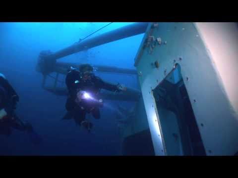 ex HMAS Adelaide Artificial Reef Dive First Look Underwater...!