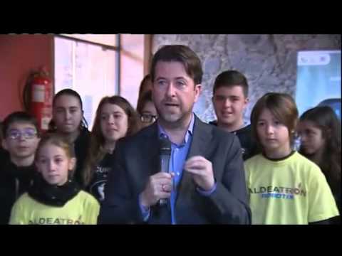 Aldeatrón Robotix y Curiosity presentando la FLL Canarias TR4SH TR3K