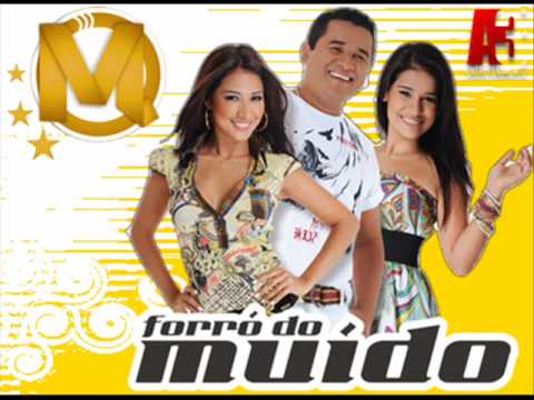 Ela É Um Lixo video