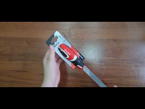 Напильник треугольный по металлу YATO, 300 мм, зерно #2 Напильник треугольный по металлу YATO, 300 мм, зерно #2