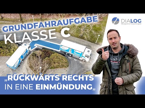 Rückwärts rechts in eine Einmündung | Grundfahraufgabe Klasse C/LKW erklärt | DIALOG BZ