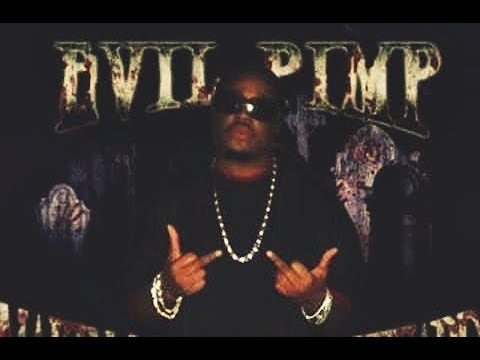 Evil Pimp - Underground (feat. AyoZa)