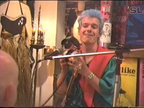 Bobby Conn: Live at The Quaker Goes Deaf (1997)