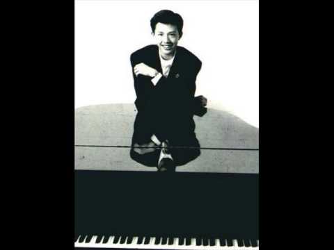 Yundi Li plays Liszt's Hungarian Rhapsody No.13 (at age 16)