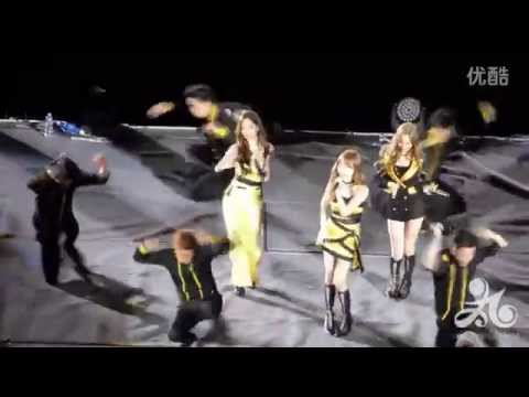 [fancam] 141018 SNSD TTS - Holler SMTown Shanghai