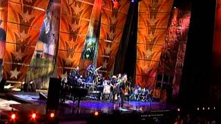 Willie Nelson - Beer For My Horses (Live at Farm Aid 2004)