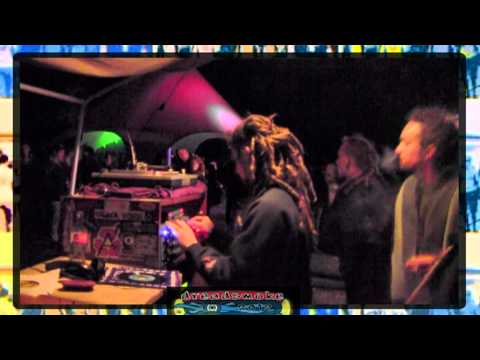 DUB FI YOUTH ft raggasmurf @ mi digikal skank \ jah tubby's dubplate 110 @ sunny side 8 \ 1 sept 12