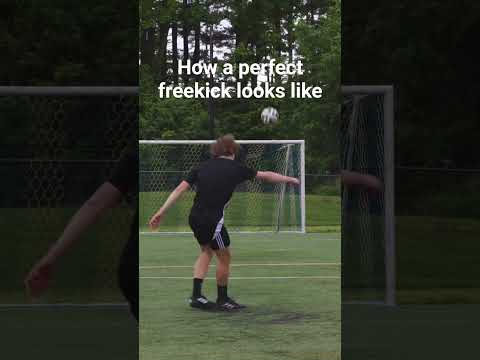 How to knuckle ball like Cristiano Ronaldo #football #freekick #cr7 #messi