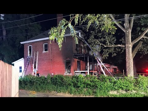 Man dead, woman injured, 3 young children critical following west Columbus house fire