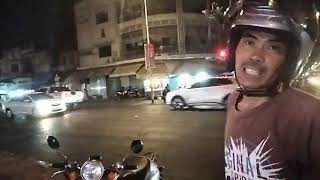 គ្រោះថ្នាក់ចរាចរណ៍ បង្កឡើងដោយម៉ូតូទ្រីមសង់មិនគោរពភ្លើងសញ្ញាក្រហម បុកម៉ូតូមួយគ្រឿងទៀតបណ្ដាលឱ្យម្ចាស់រ