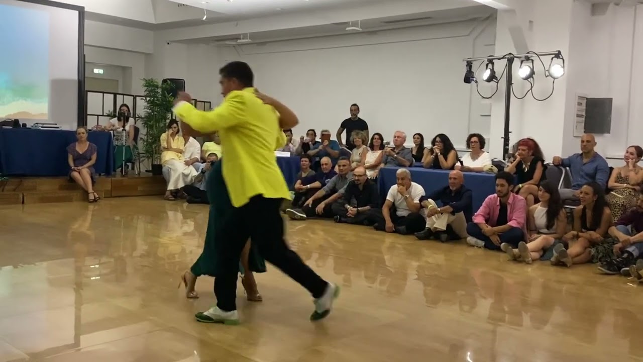 Video thumbnail for Octavio Fernandez y Corina Herrera  -  "Milonga del '900"  - Los Muchachos de Antes -