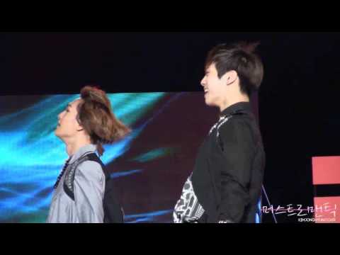 [fancam] SHINee Jonghyun - Stranger @ Jinhae Gunhang Festival