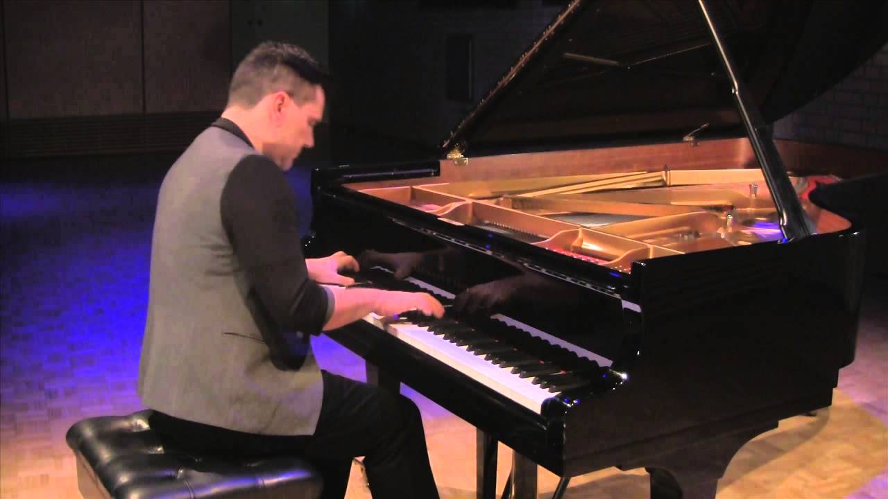 Promotional video thumbnail 1 for David Howarth - The Piano Showman
