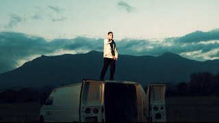 Te alejas Music Video