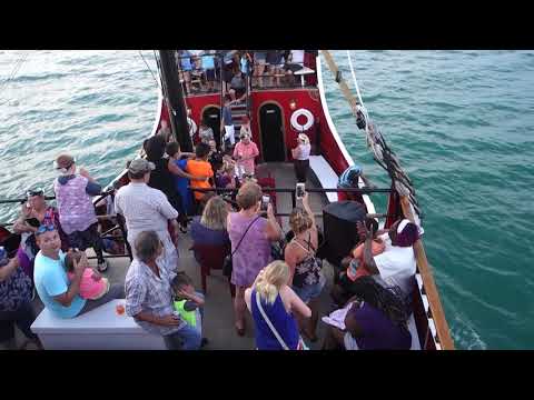 download lagu mp3 mp4 Pirate Ship Clearwater Beach Florida, download lagu Pirate Ship Clearwater Beach Florida gratis, unduh video klip Pirate Ship Clearwater Beach Florida