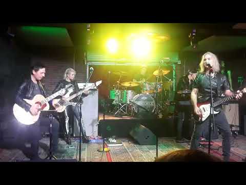 Ashley Reeve, Steve Ferlazzo, Zadra, Soundcheck Live Comeback - Fooling Yourself, Lucky Strike 2023