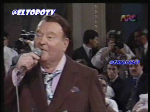 Alberto Castillo at the Casa Rosada