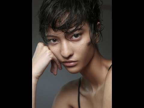 América González Age and netWorth