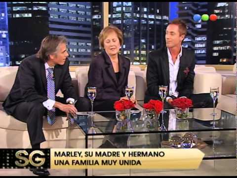 Marley Eats Bugs - Susana Gimenez 2008