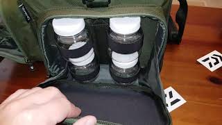 Daiwa black widow carryall сумка для приманок