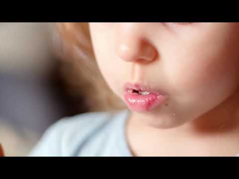 KID EATING CHOCOLATE ASMR VIDEO HD