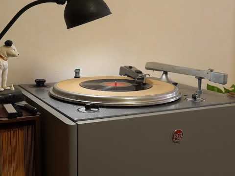 St. Louis Blues / Boyd Raeburn and his Orchestra