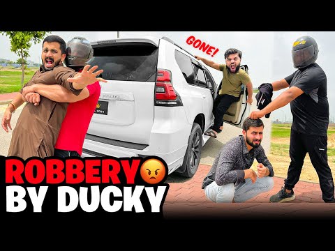 Ducky Attacked Again😡Jahaz ly kr Bhag gya..😐