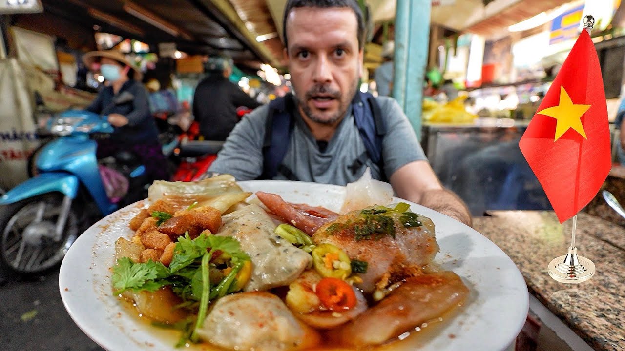 Provando COMIDAS DE RUA em Saigon no Vietnã!! 🍲 🇻🇳